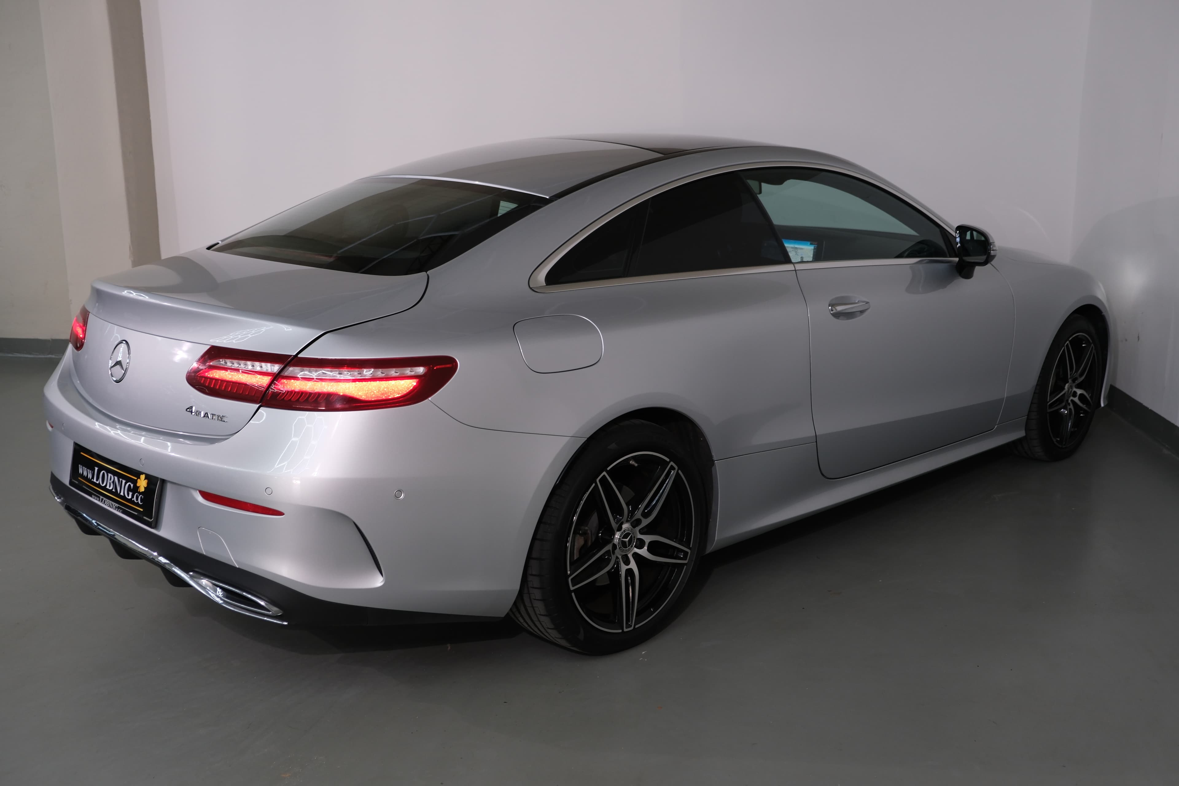 Mercedes Benz E 220 Coupe Bild 8