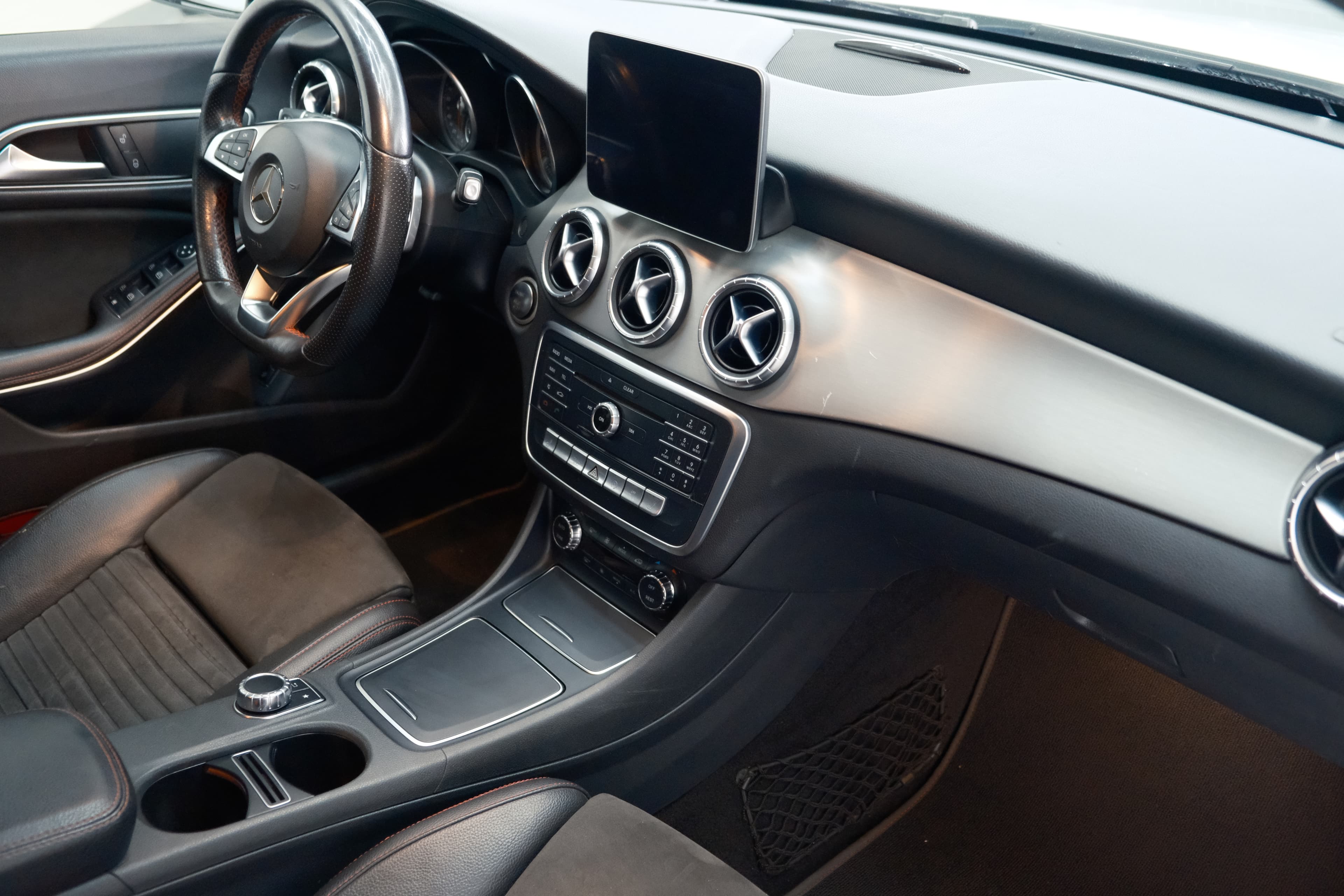 Mercedes Benz CLA 200 d Shooting Brake Bild 24