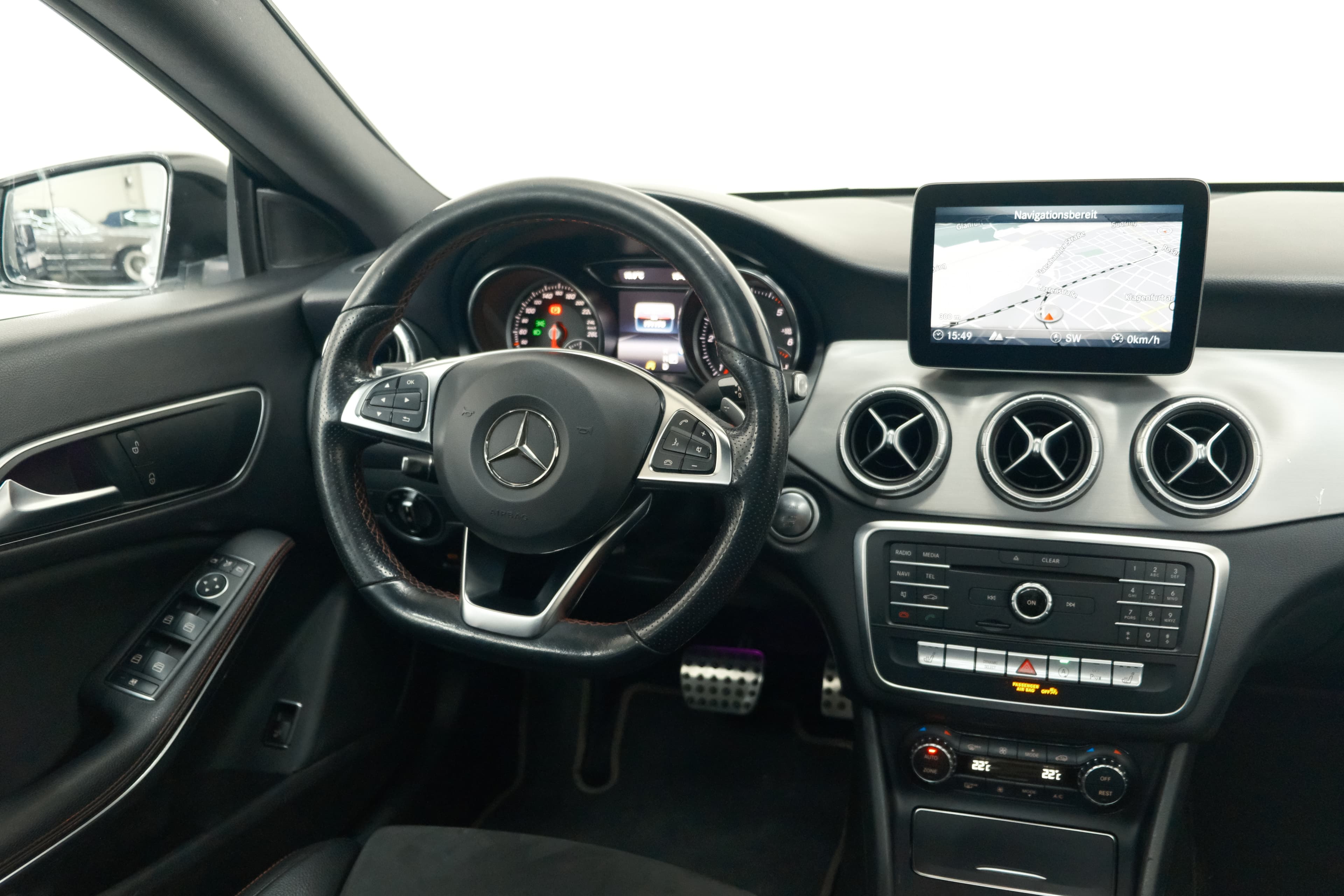Mercedes Benz CLA 200 d Shooting Brake Bild 16