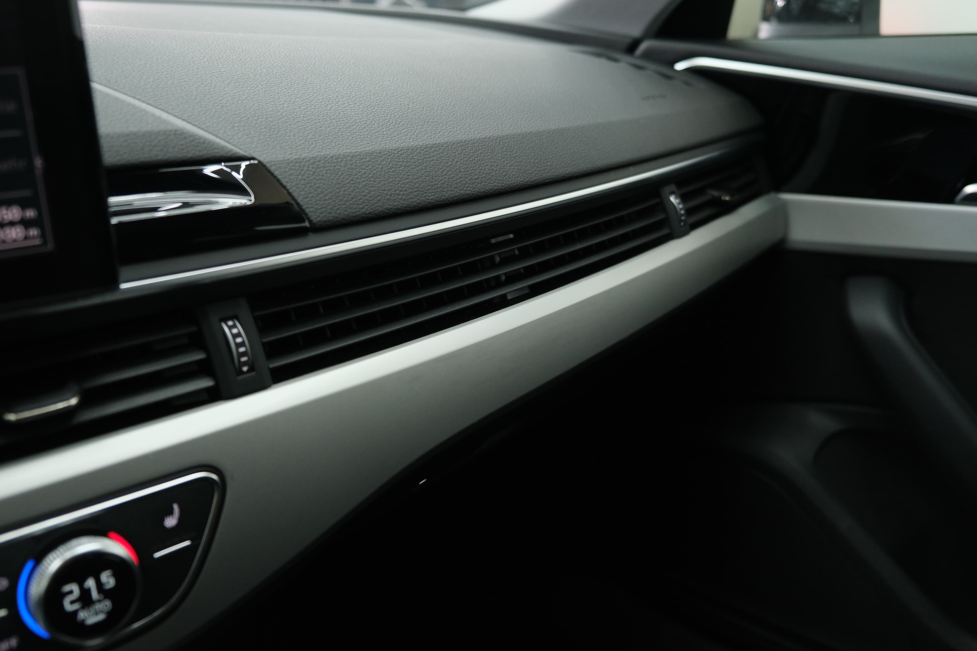 Audi A4 Bild 20
