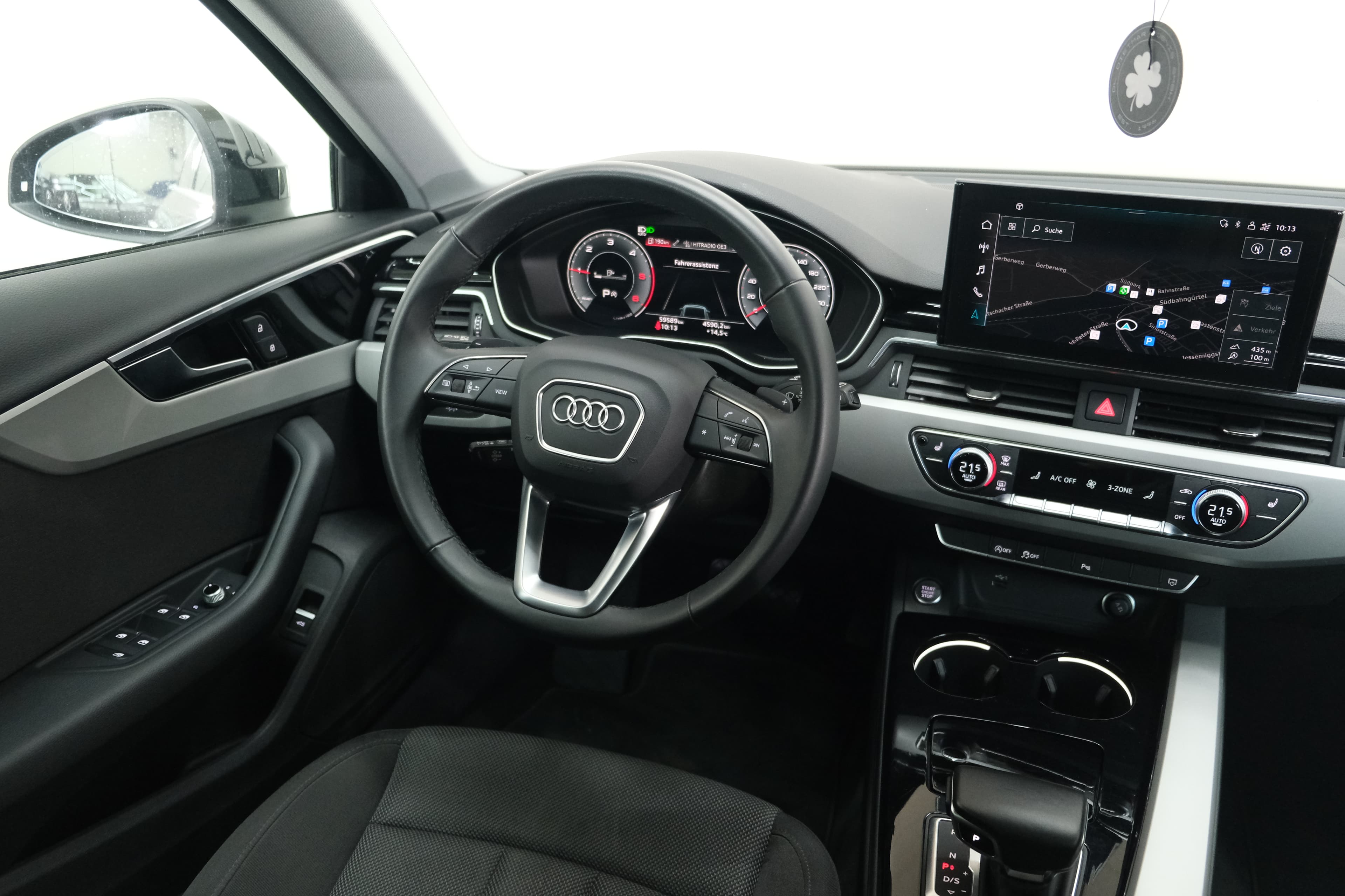 Audi A4 Bild 13