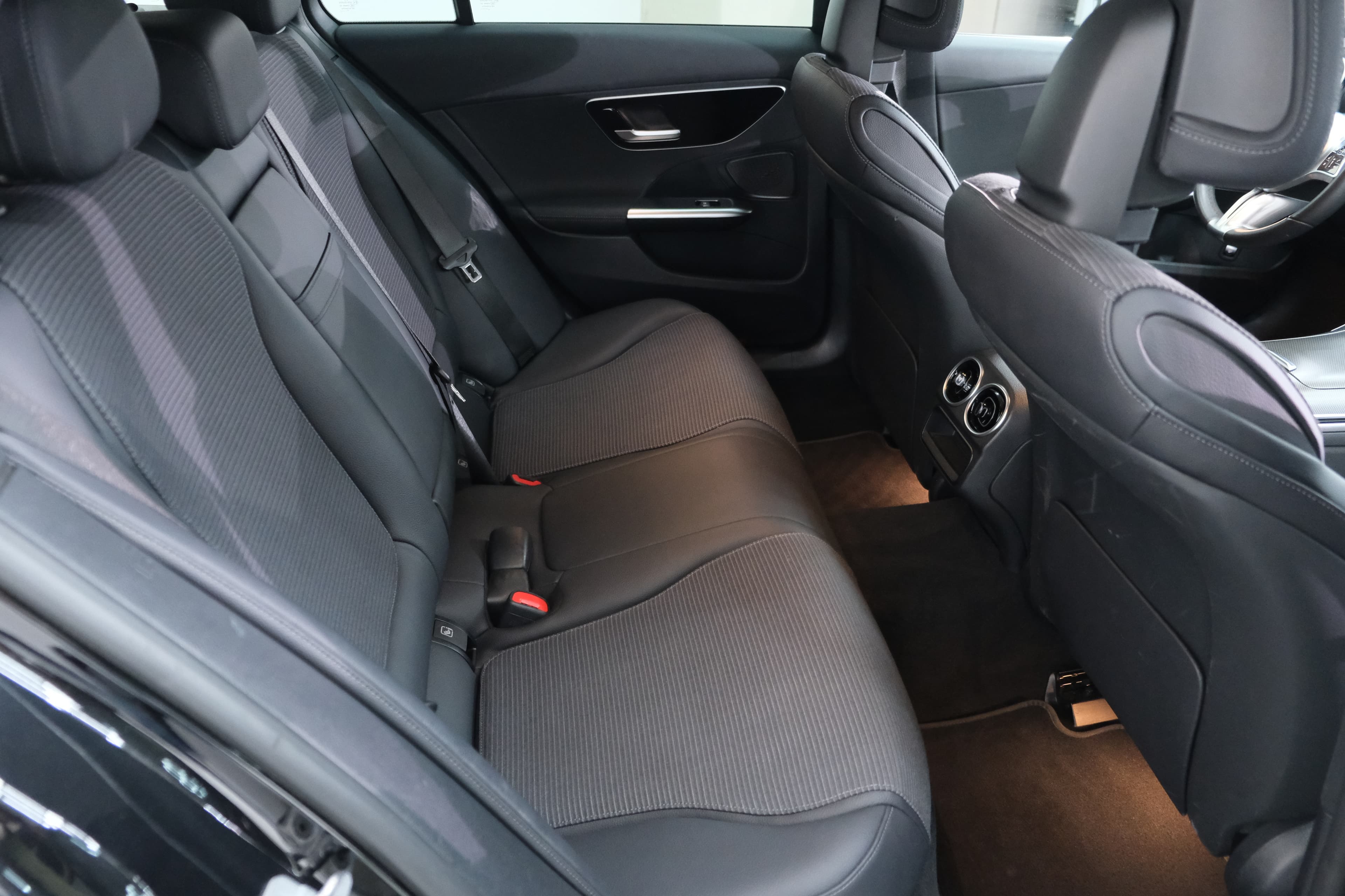 Mercedes Benz C-Klasse Bild 26