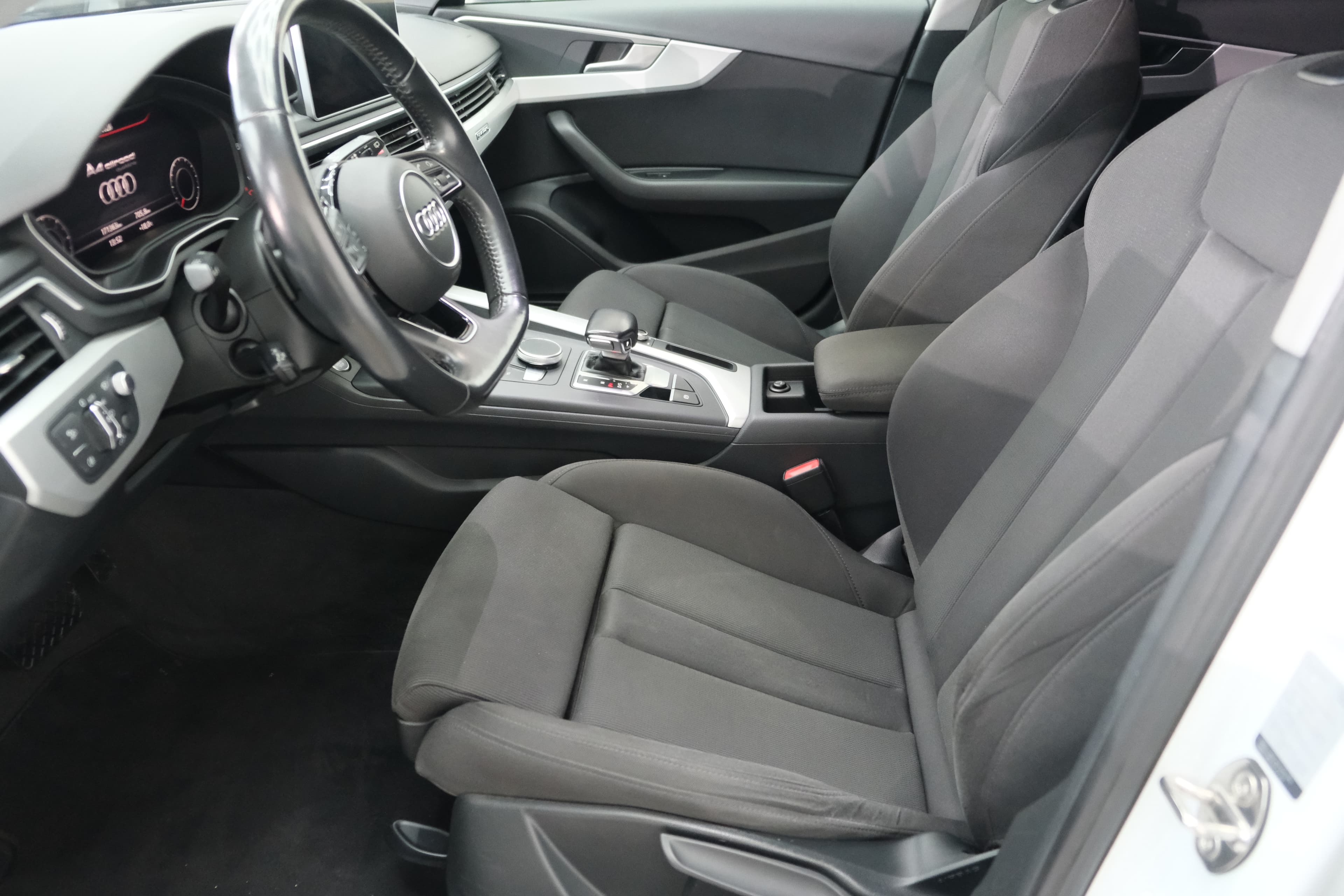 Audi A4 Allroad Bild 23