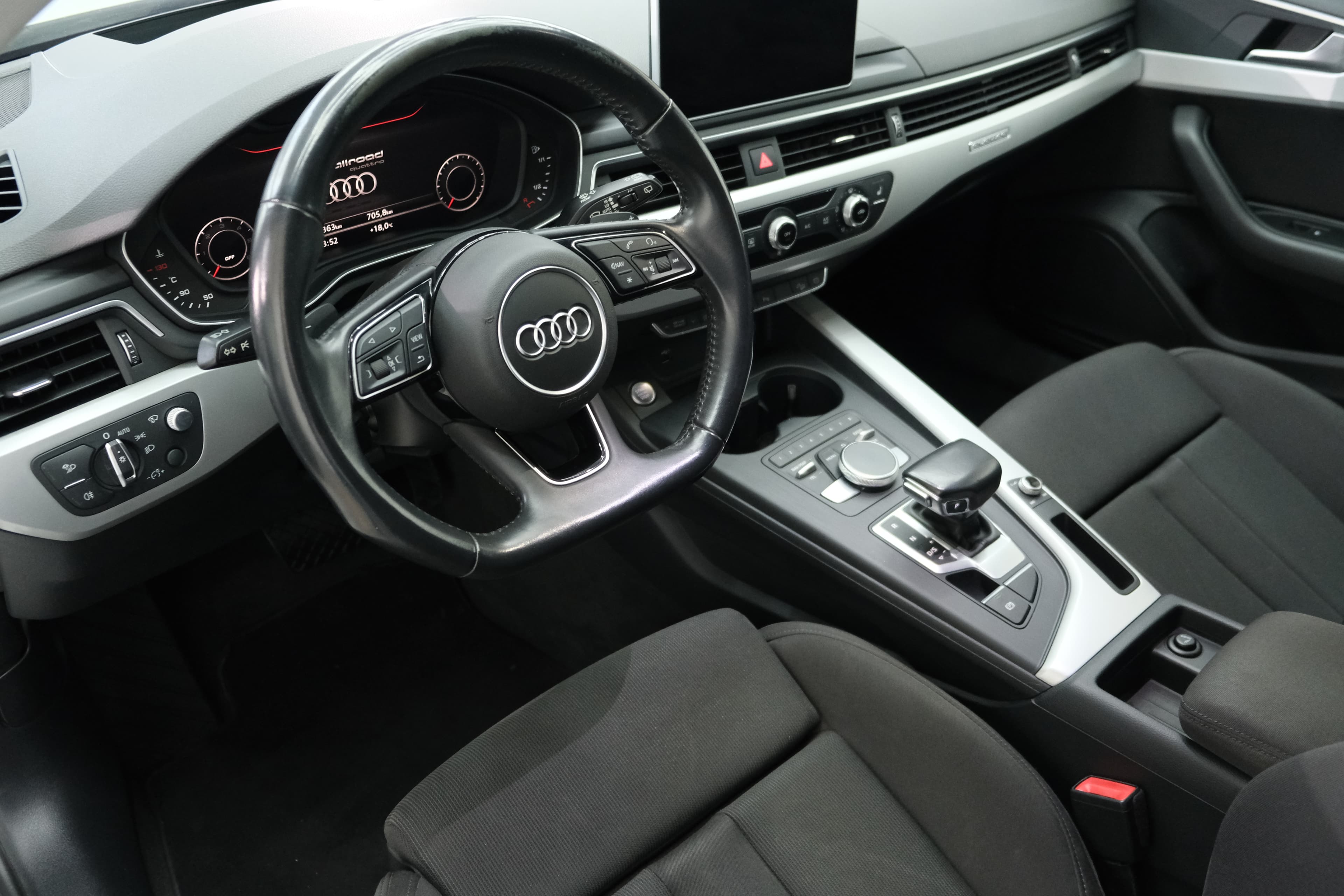 Audi A4 Allroad Bild 14