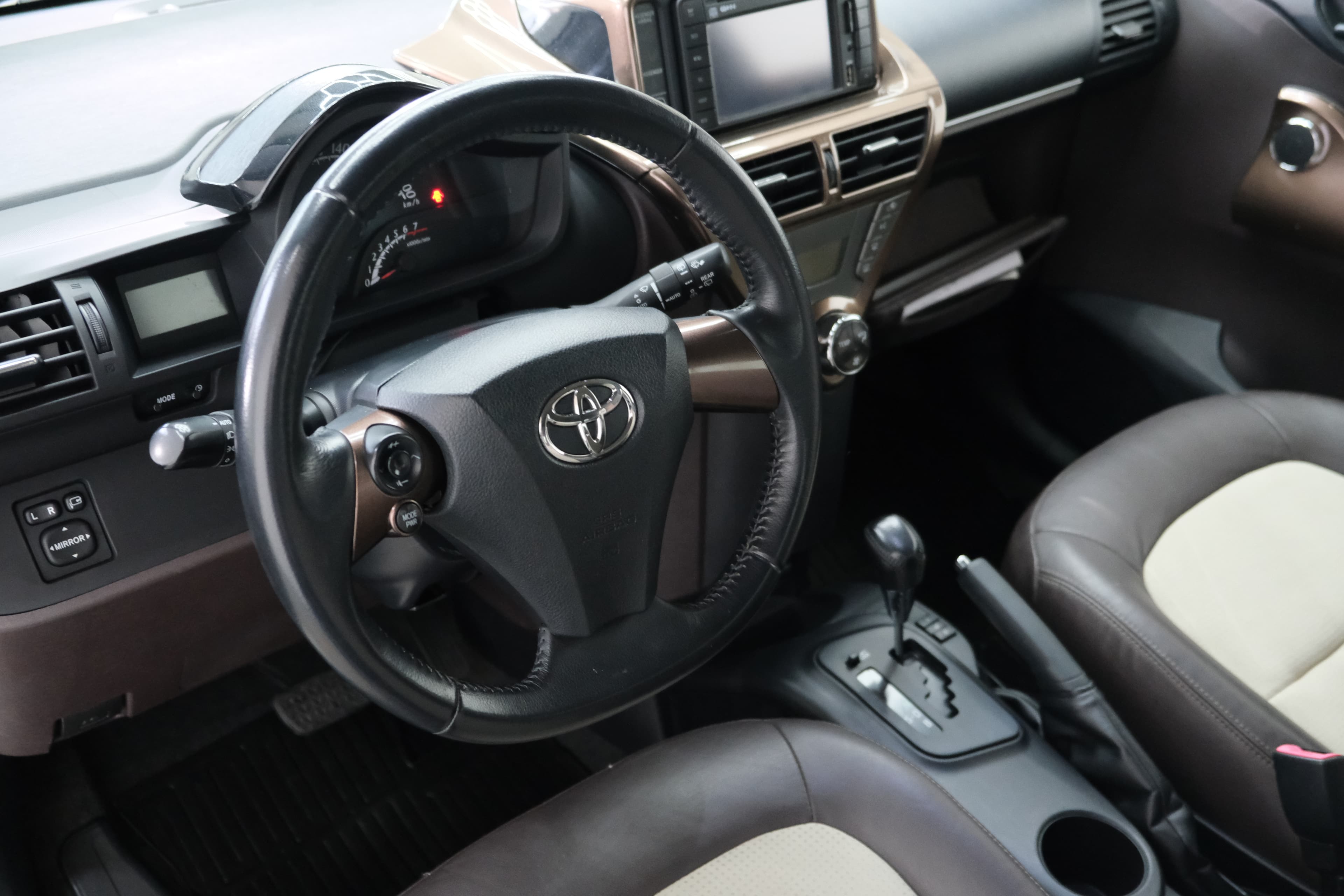 Toyota iQ Bild 18
