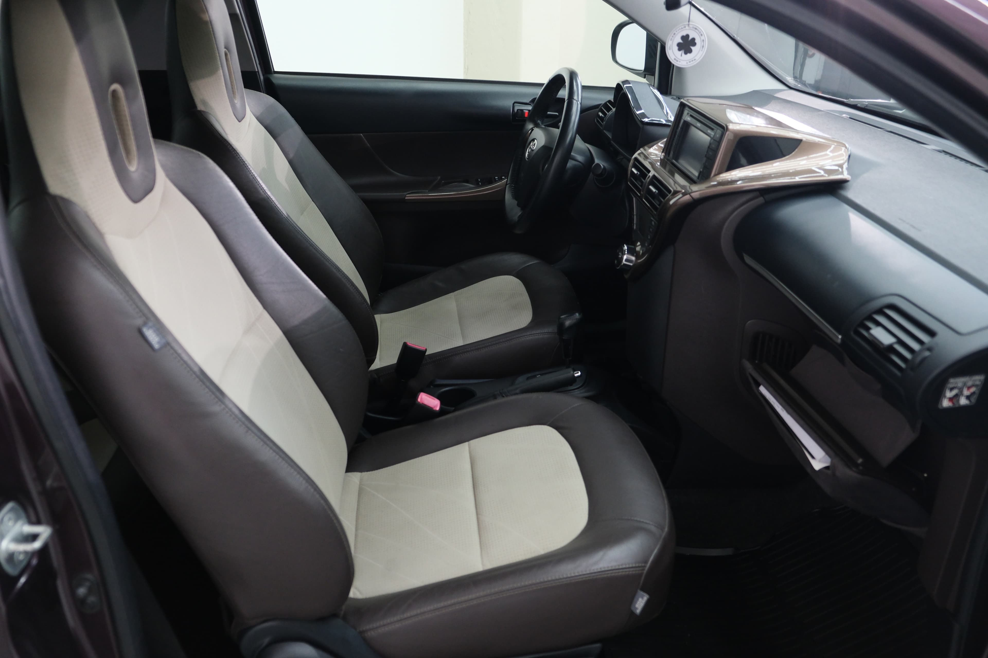 Toyota iQ Bild 23