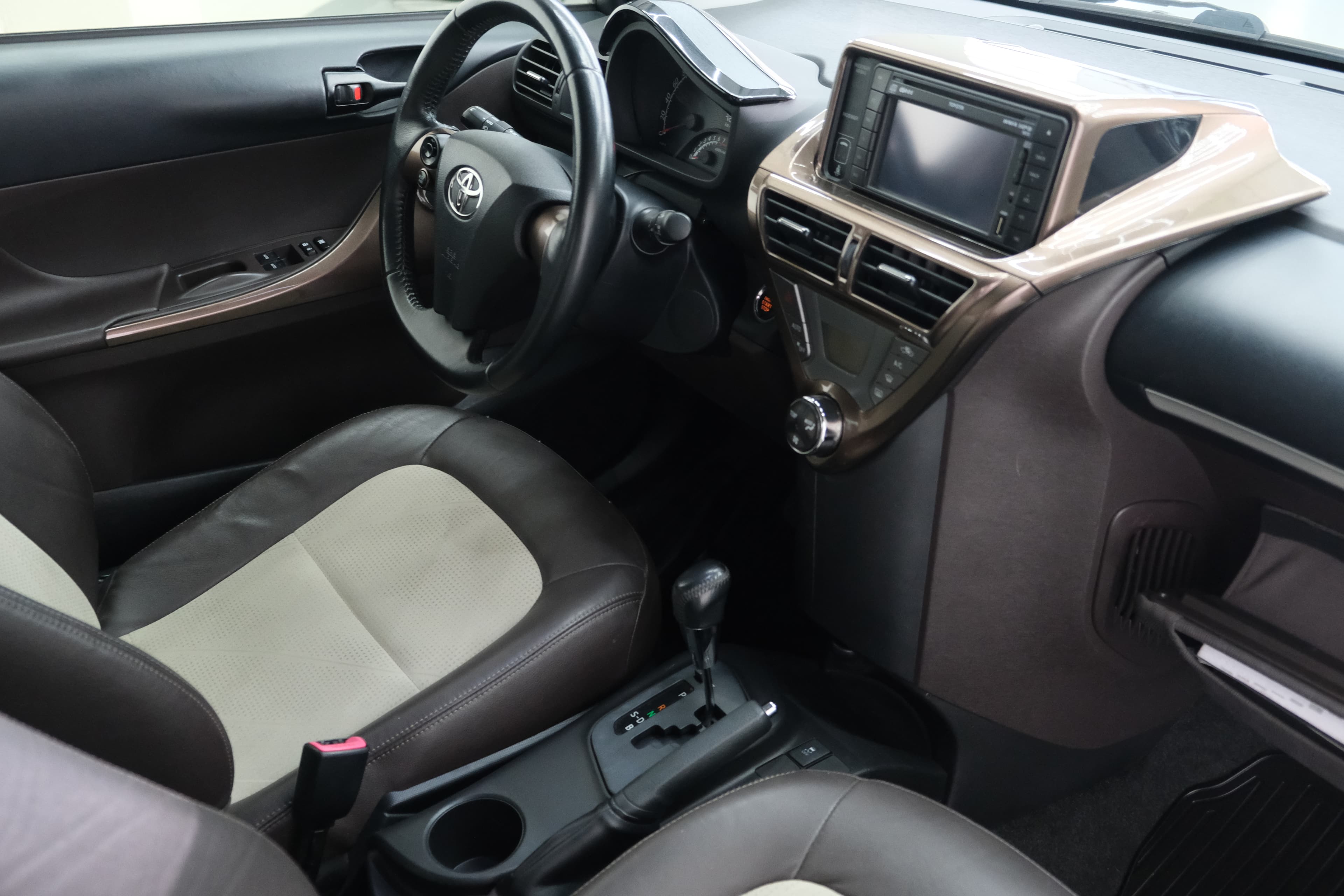 Toyota iQ Bild 19