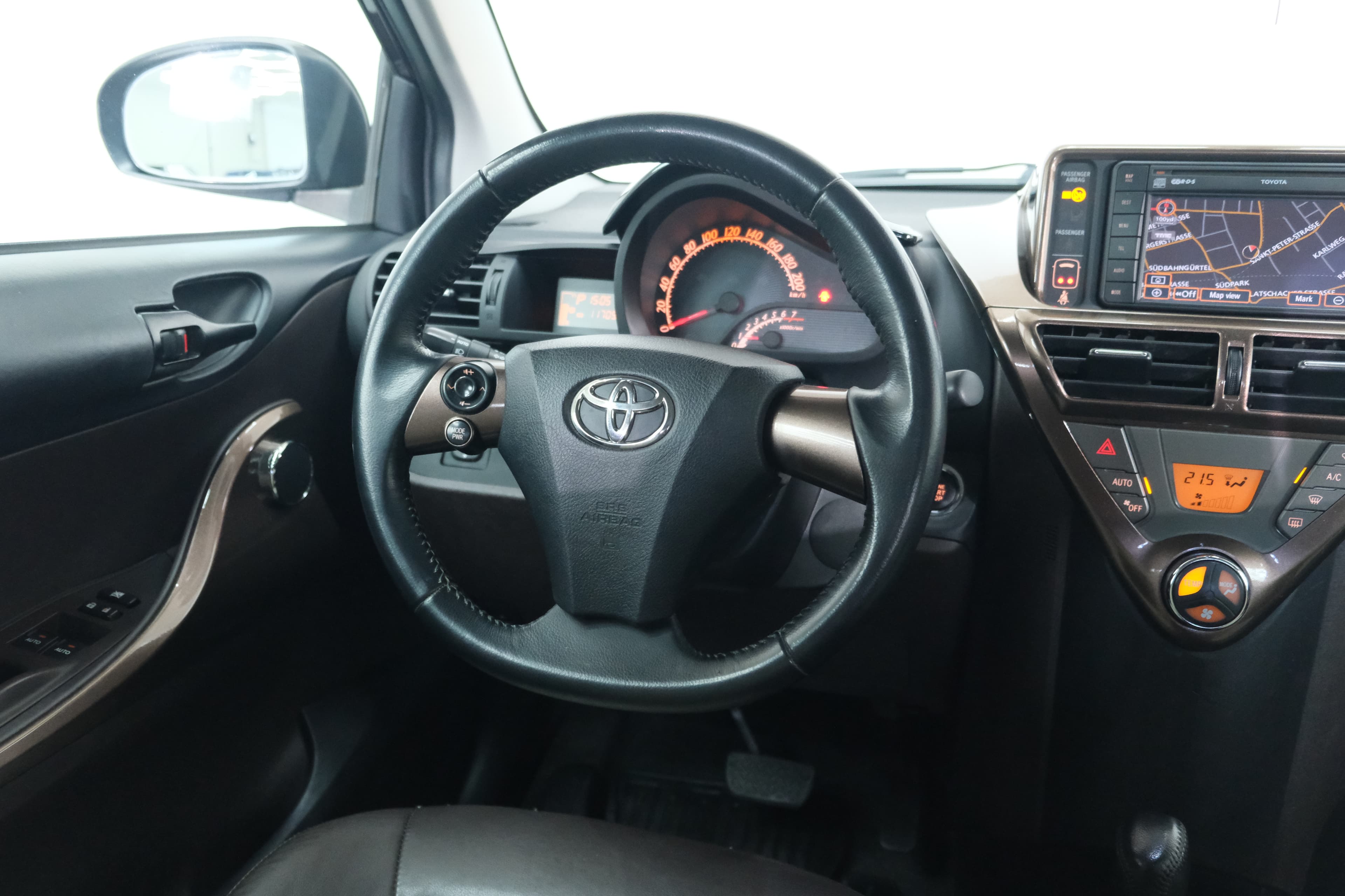 Toyota iQ Bild 11