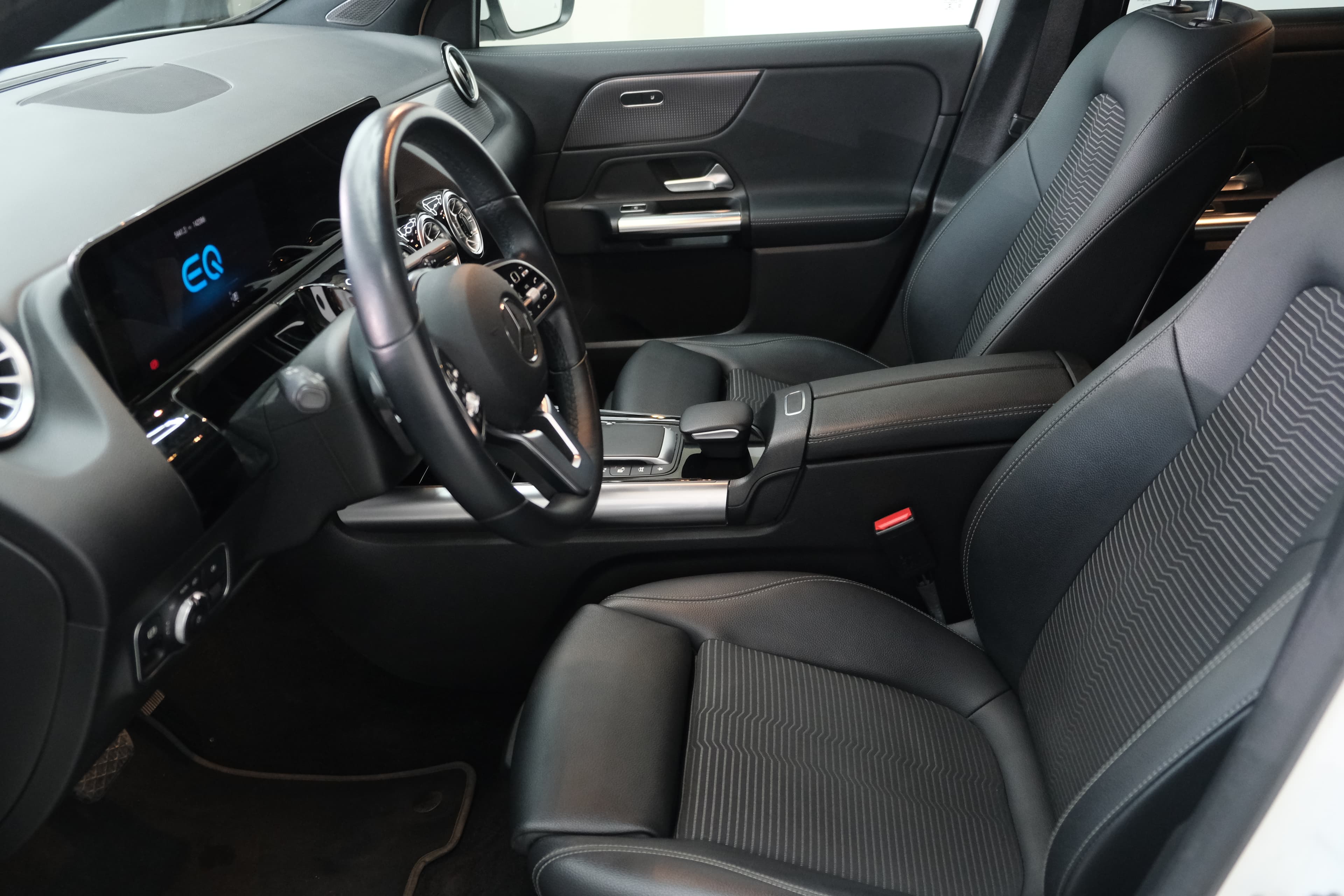 Mercedes Benz EQA  Bild 11