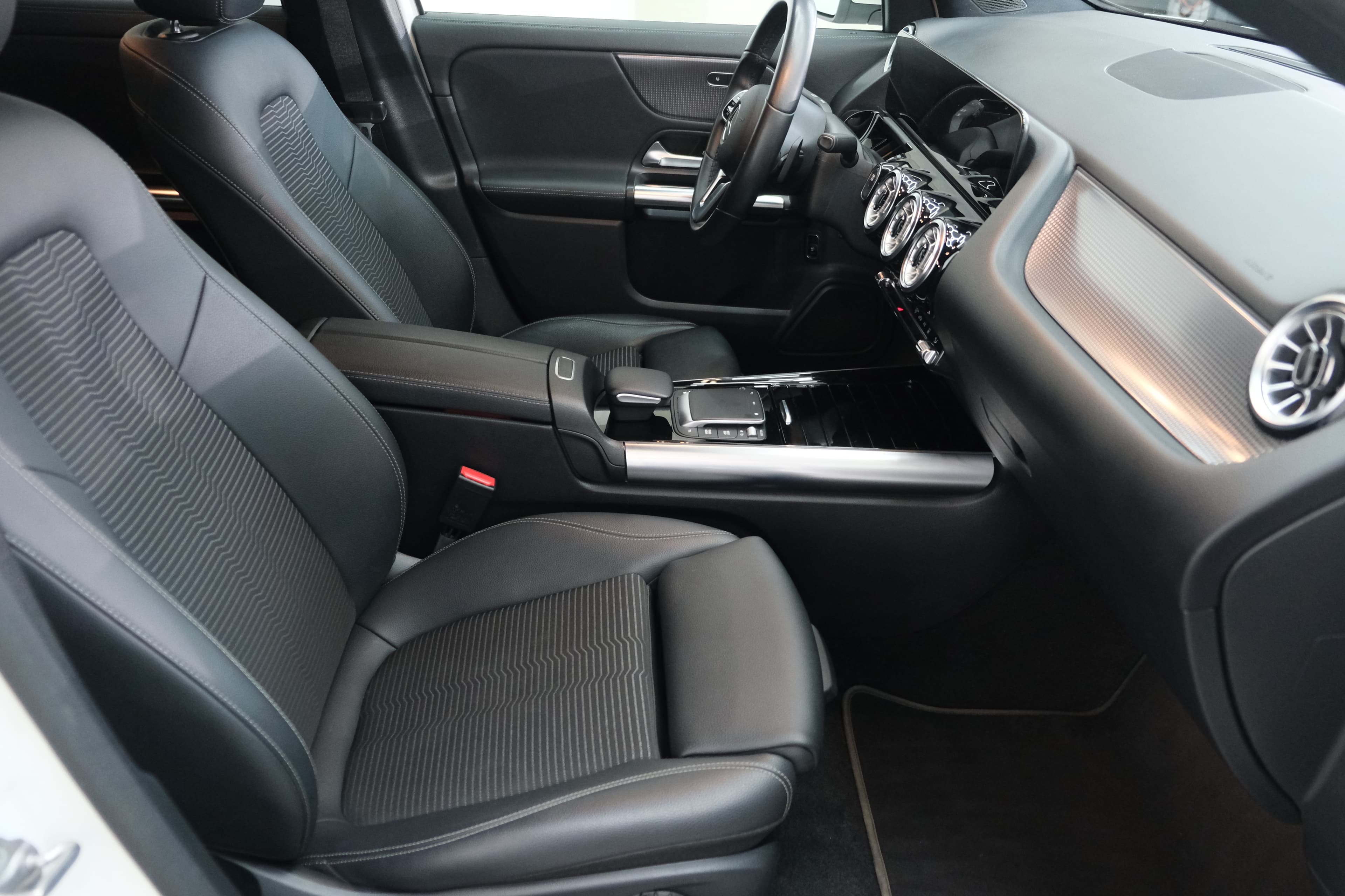 Mercedes Benz EQA  Bild 25