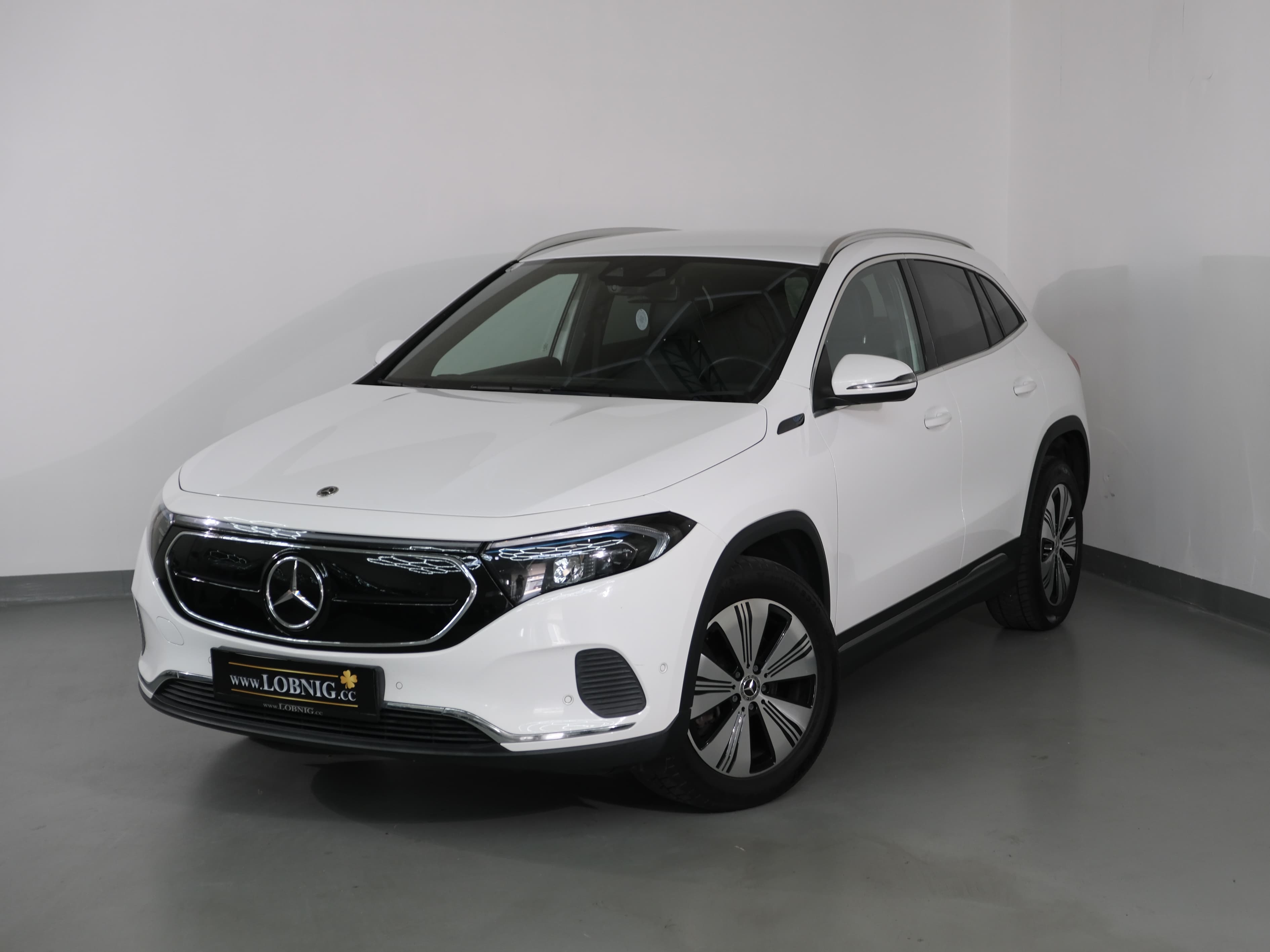 Mercedes Benz EQA 