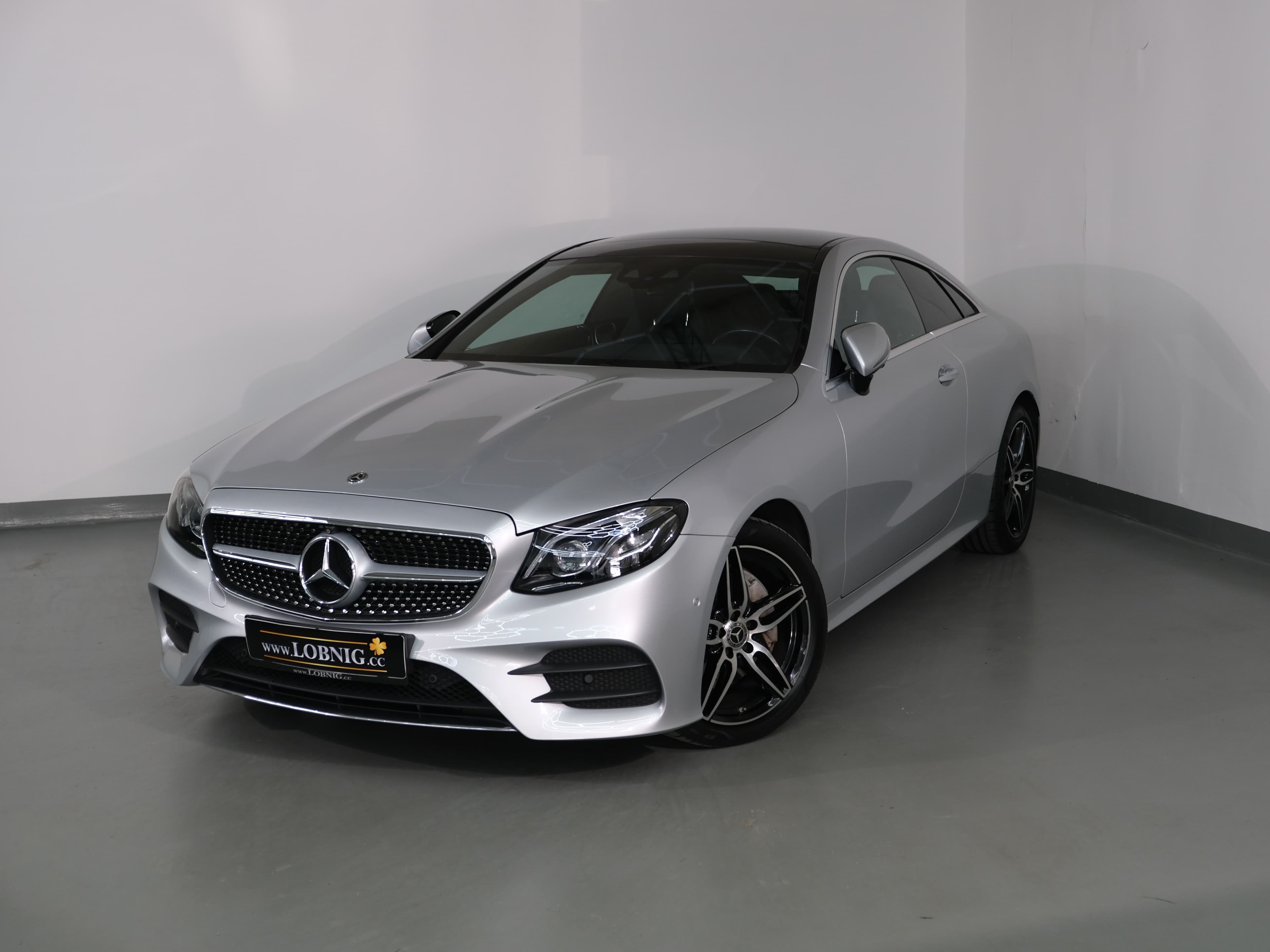 Mercedes Benz E 220 Coupe